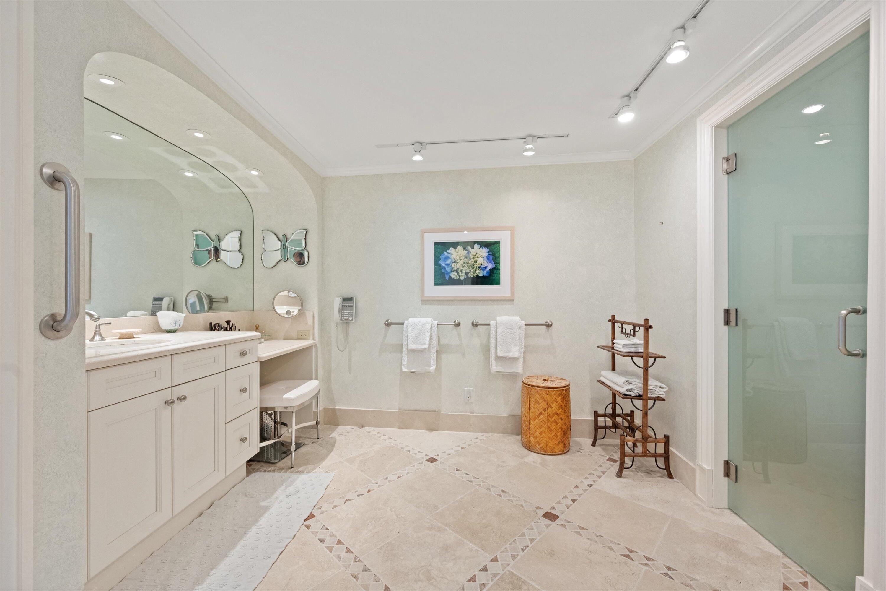 NUMBER ONE NORTH OCEAN COND - Residential