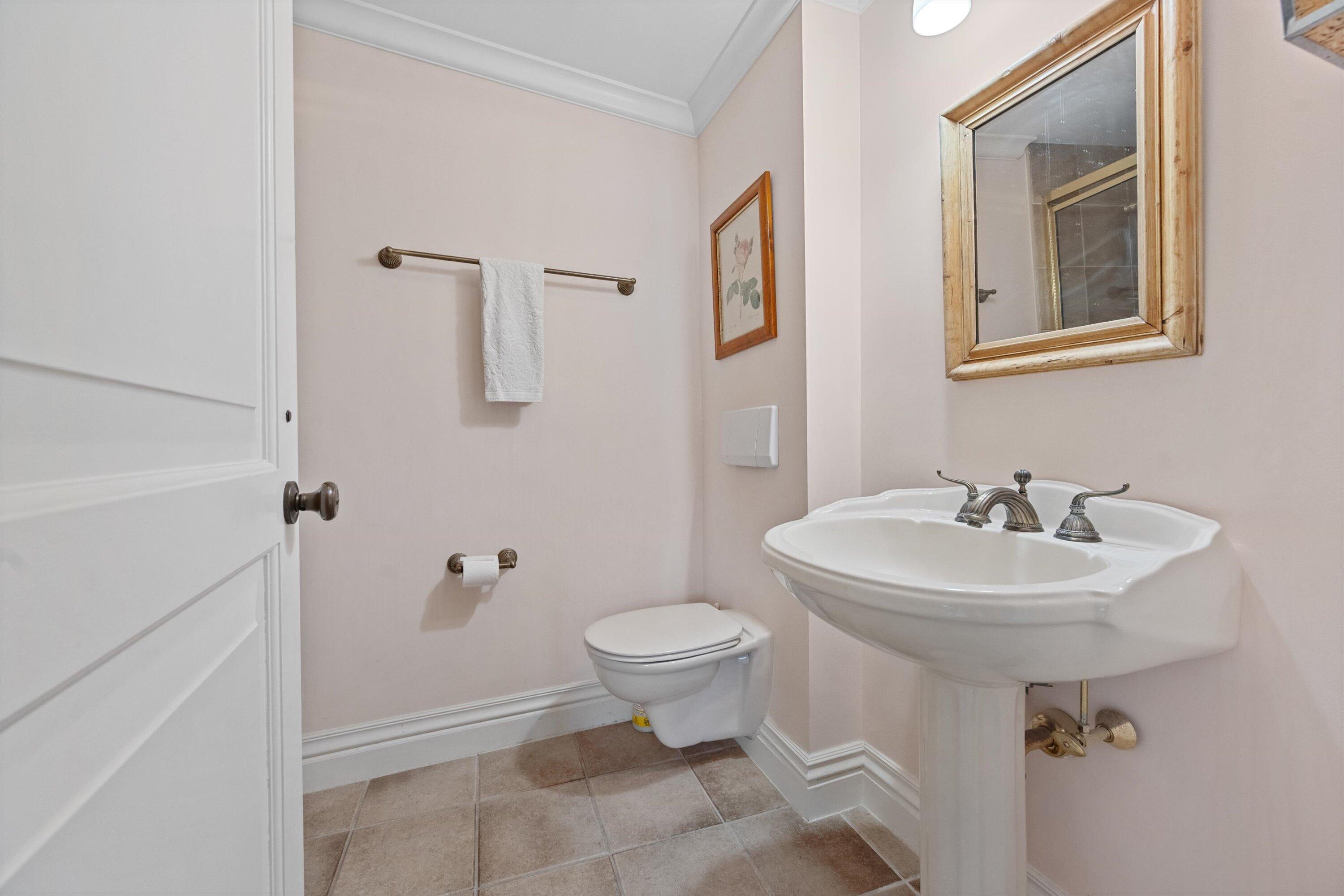 NUMBER ONE NORTH OCEAN COND - Residential