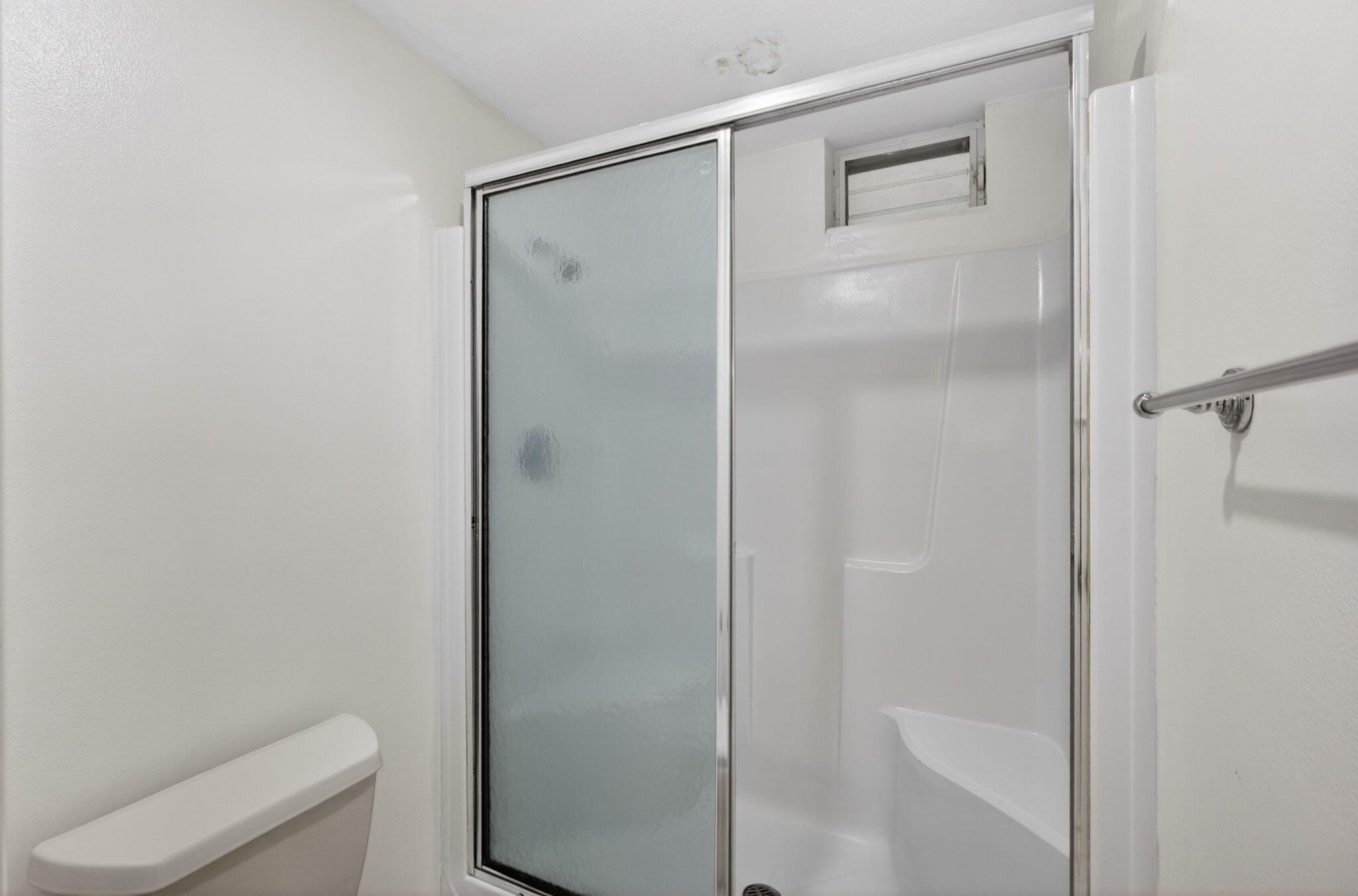 TRAILS END VILLAS INC CONDO LTS 5 TO 9 PT OF LTS 1 - Residential