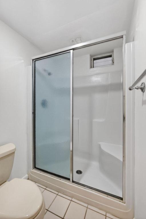 TRAILS END VILLAS INC CONDO LTS 5 TO 9 PT OF LTS 1 - Residential