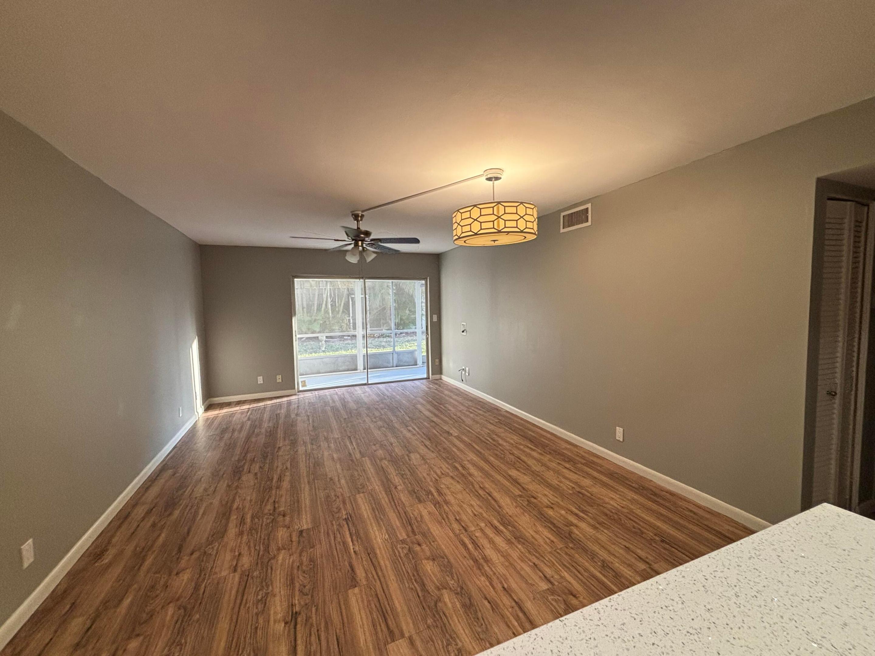 10821 N Military Trail 3