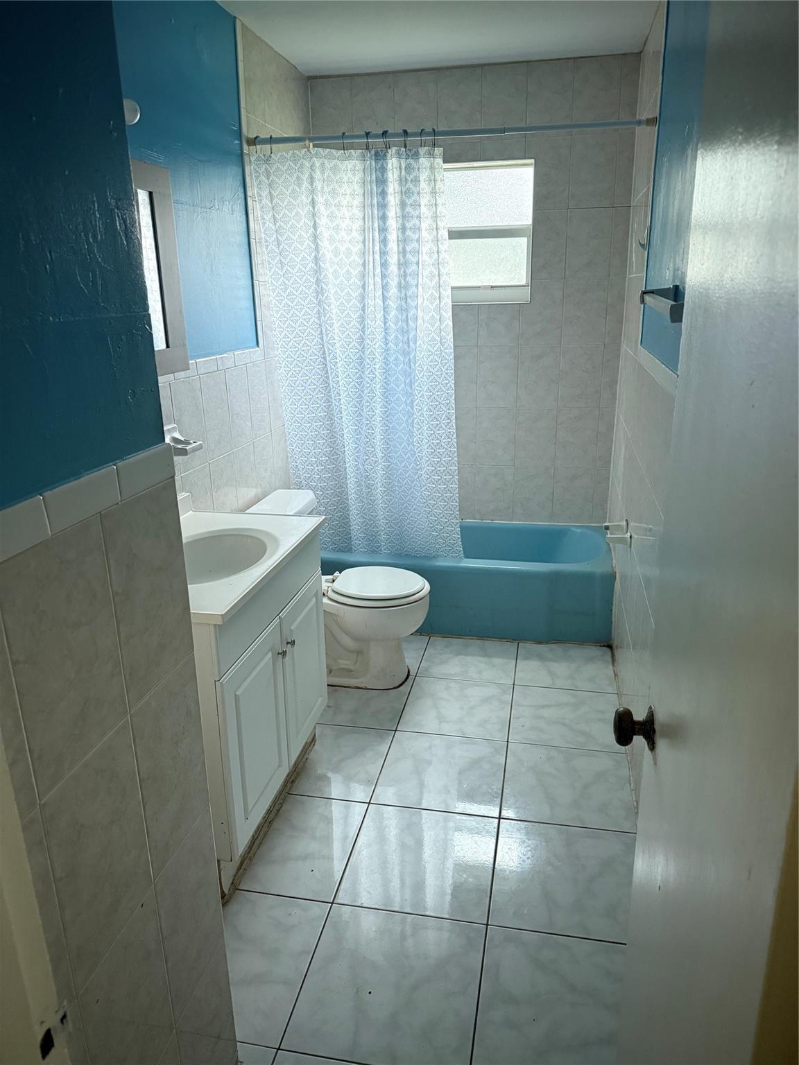 Sunrise Golf Village - Residential Lease