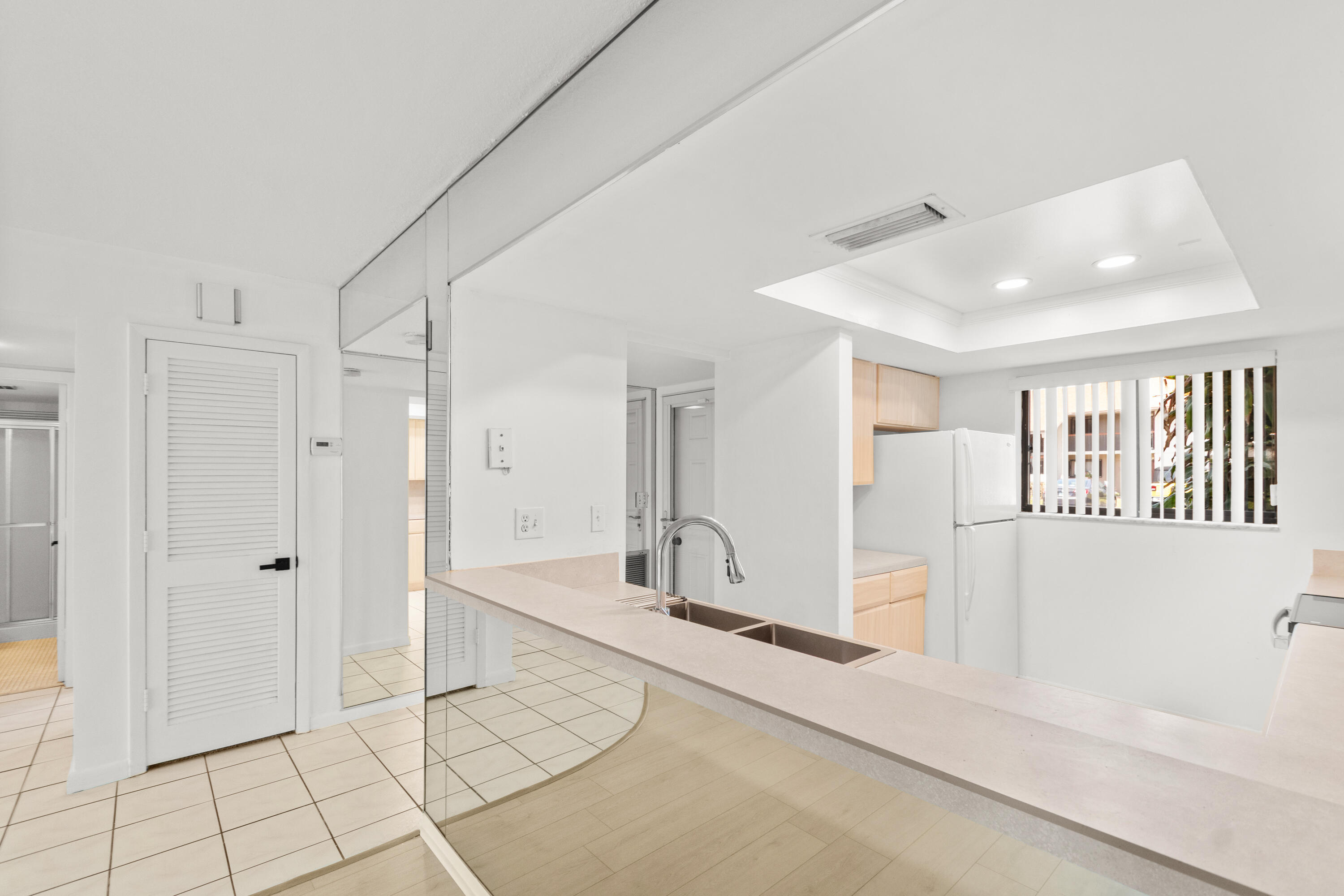 River Club Condominium - Residential