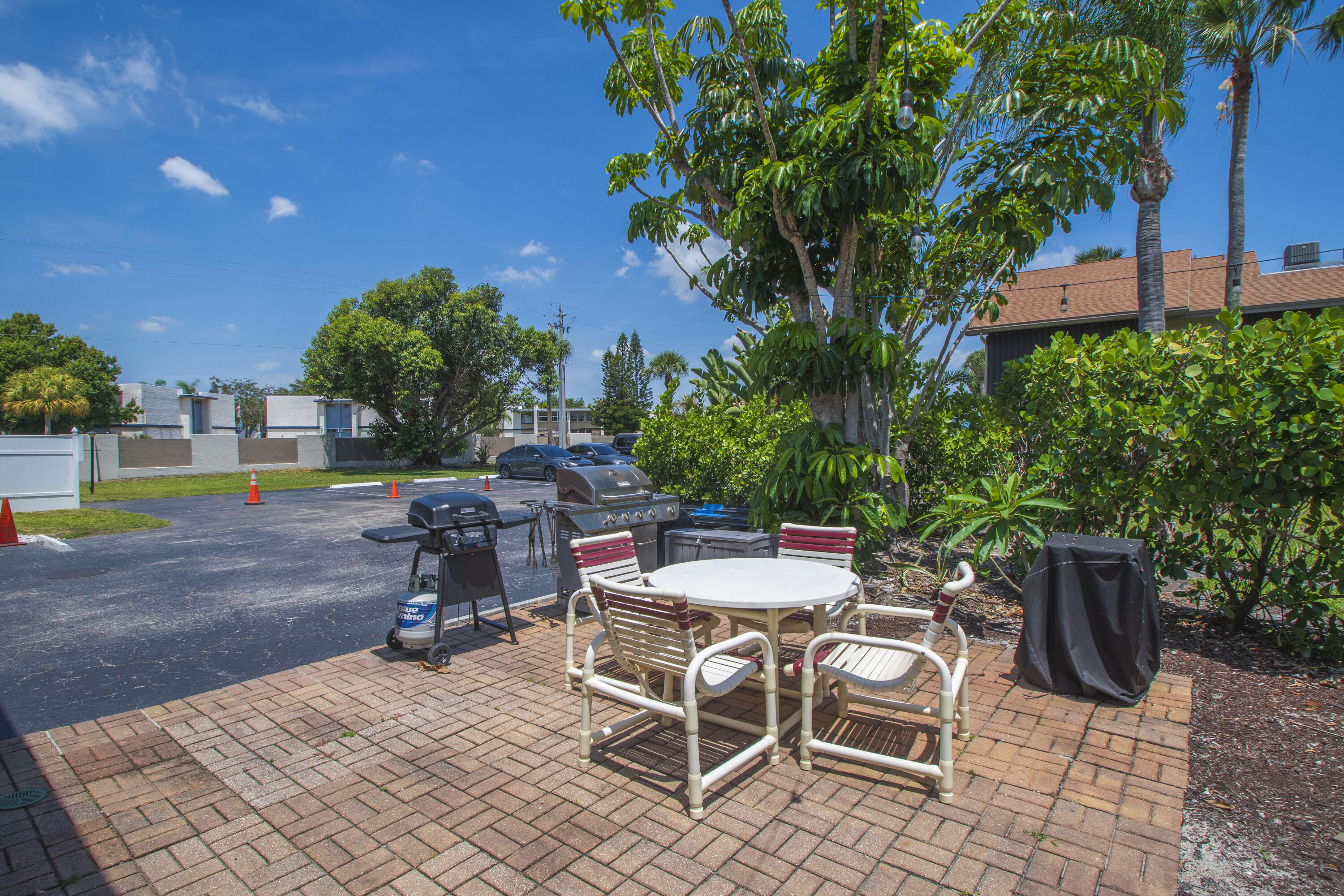 River Club Condominium - Residential