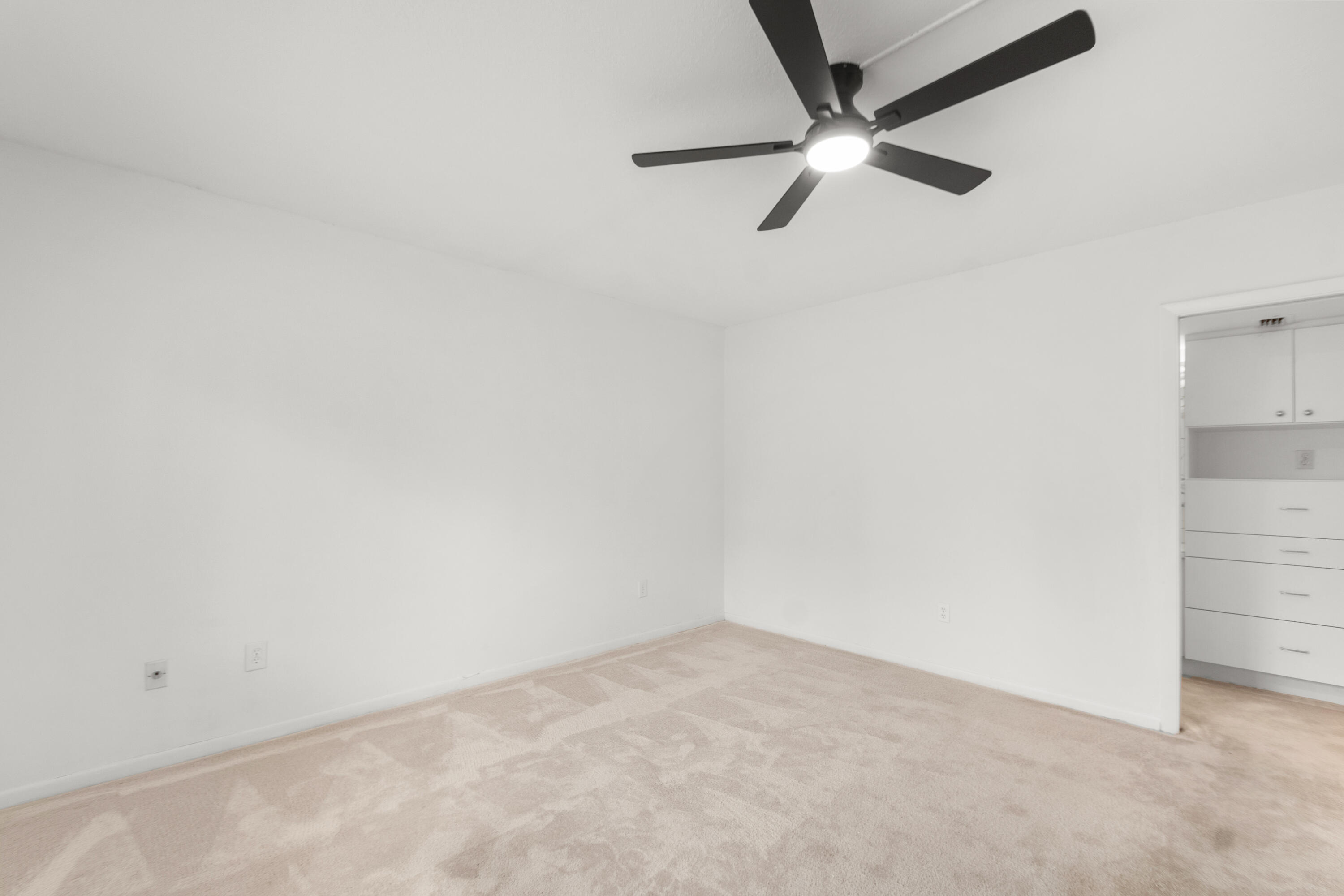 River Club Condominium - Residential
