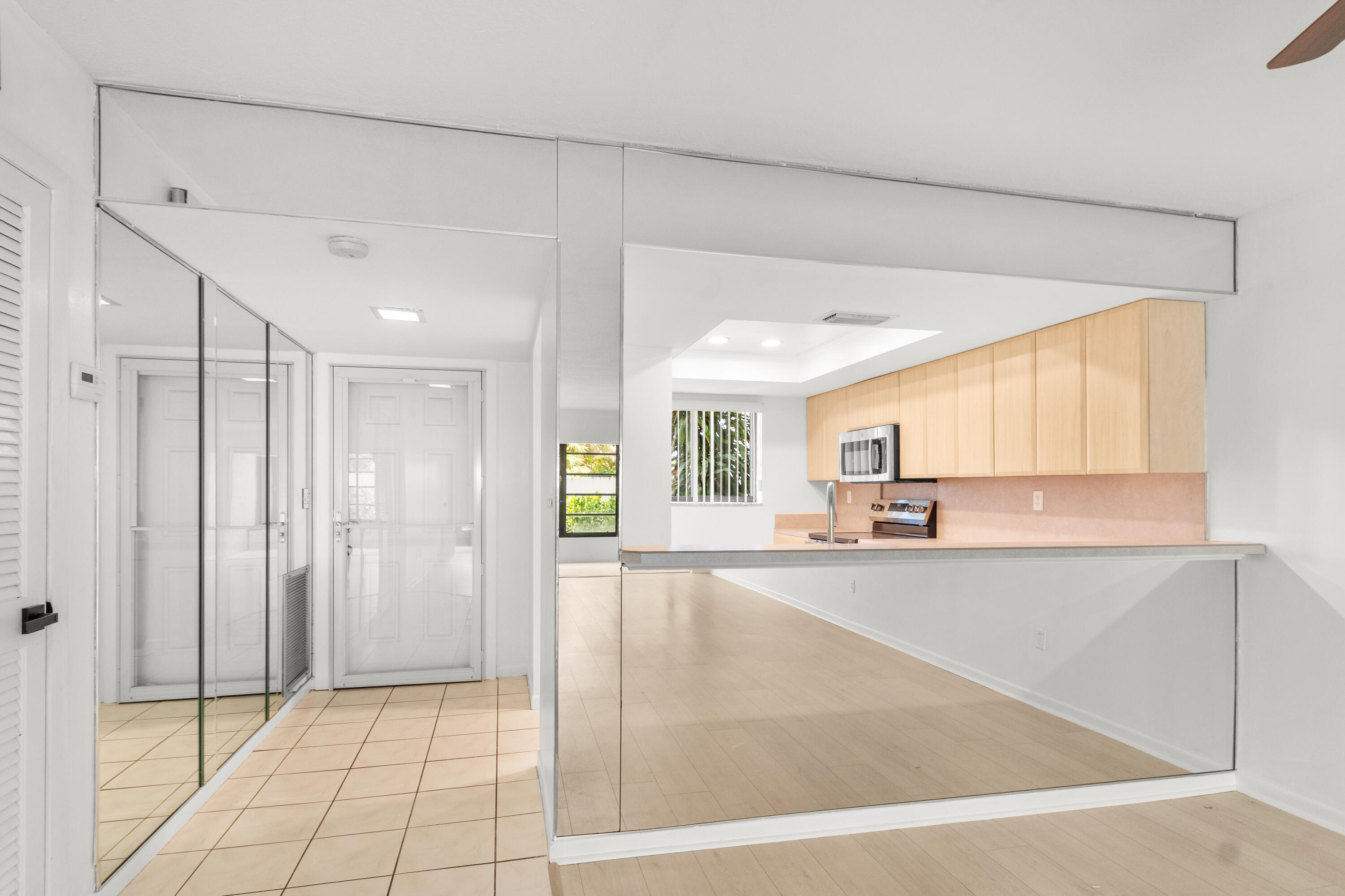 River Club Condominium - Residential