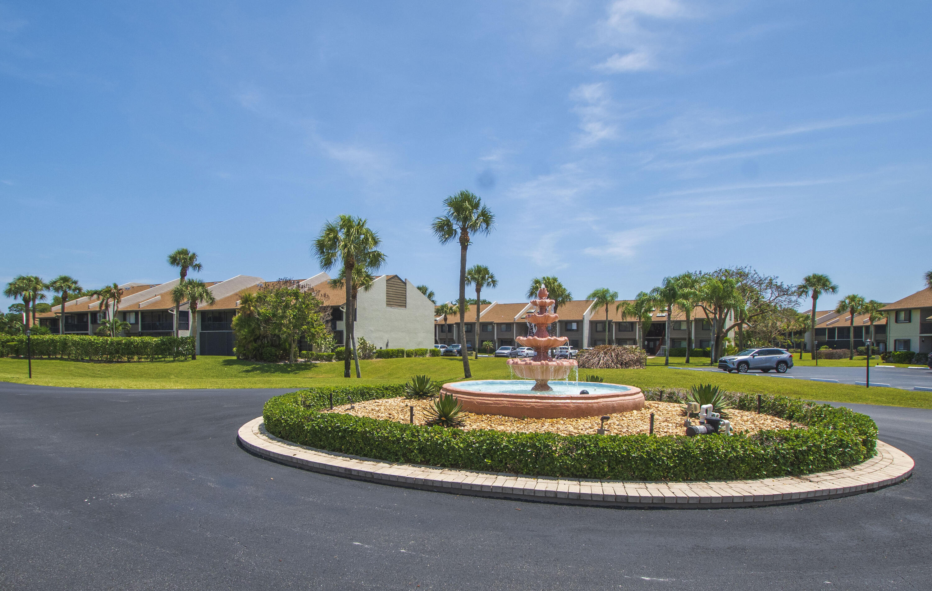 River Club Condominium - Residential