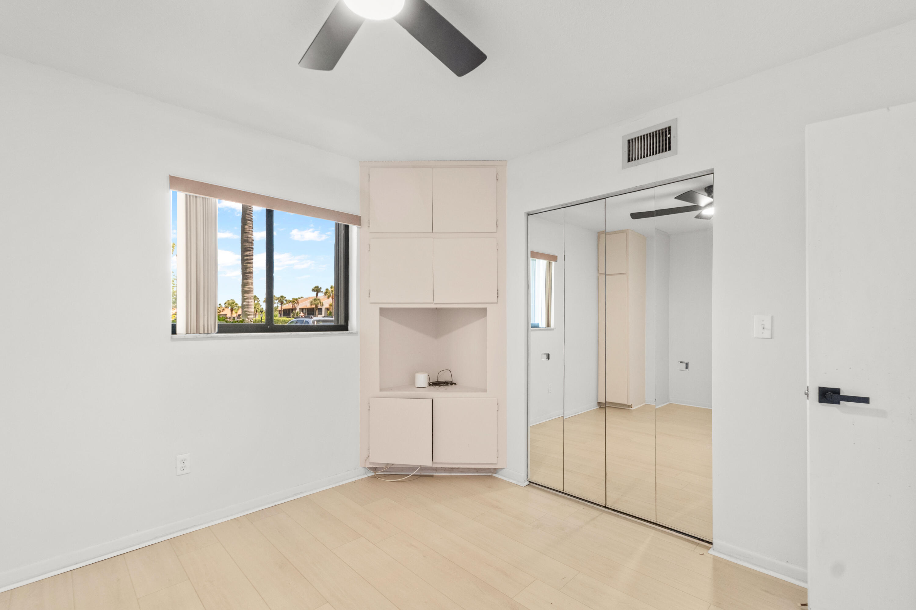 River Club Condominium - Residential