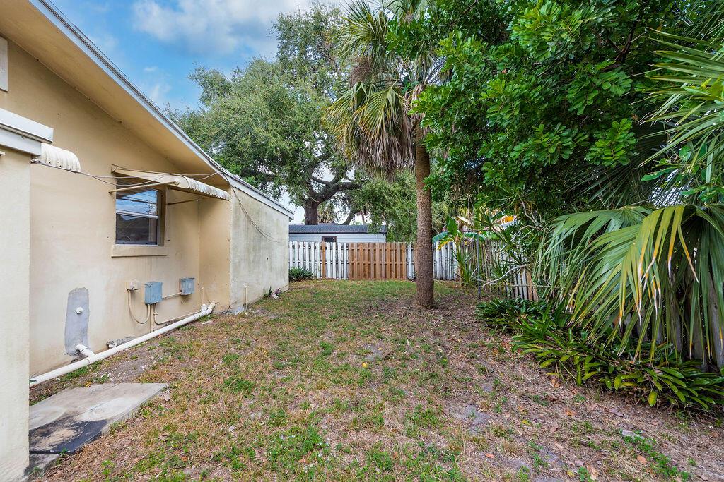 GUETHLE SUB UNREC ON AM-7 - Residential Lease