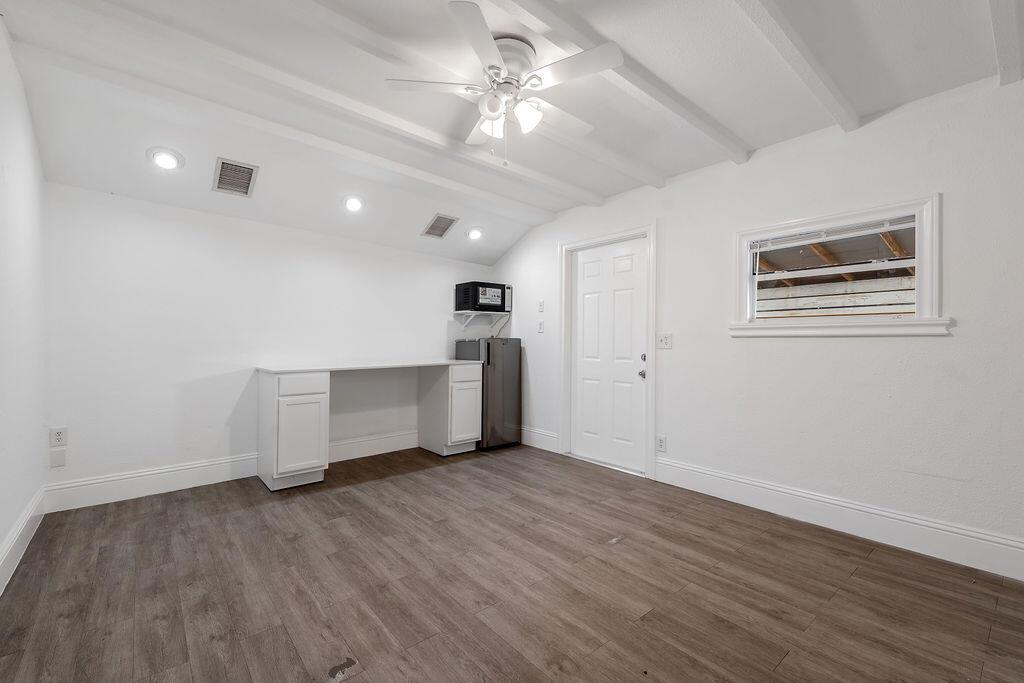 GUETHLE SUB UNREC ON AM-7 - Residential Lease