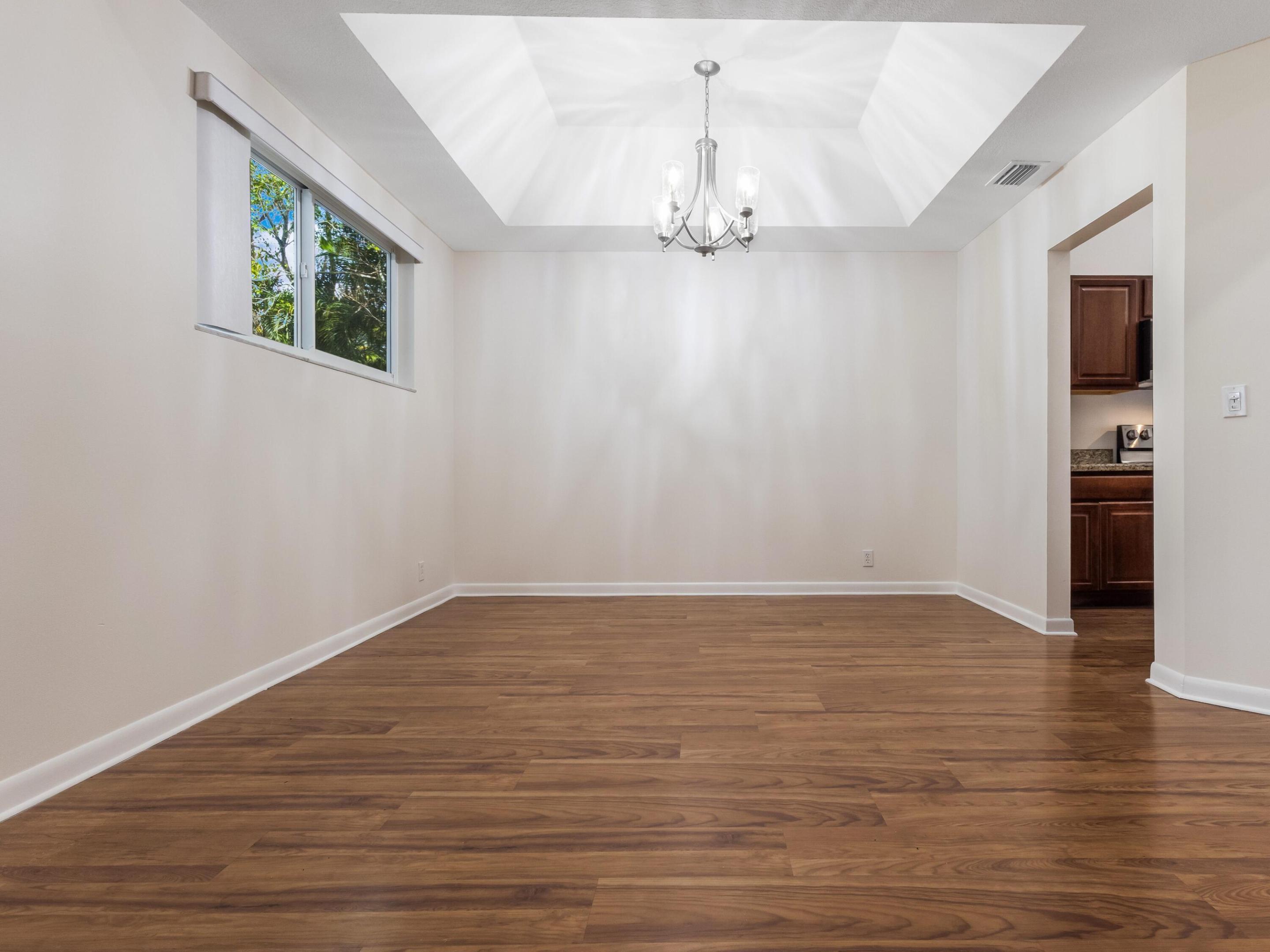 CARRIAGE GATE CONDO - Residential Lease