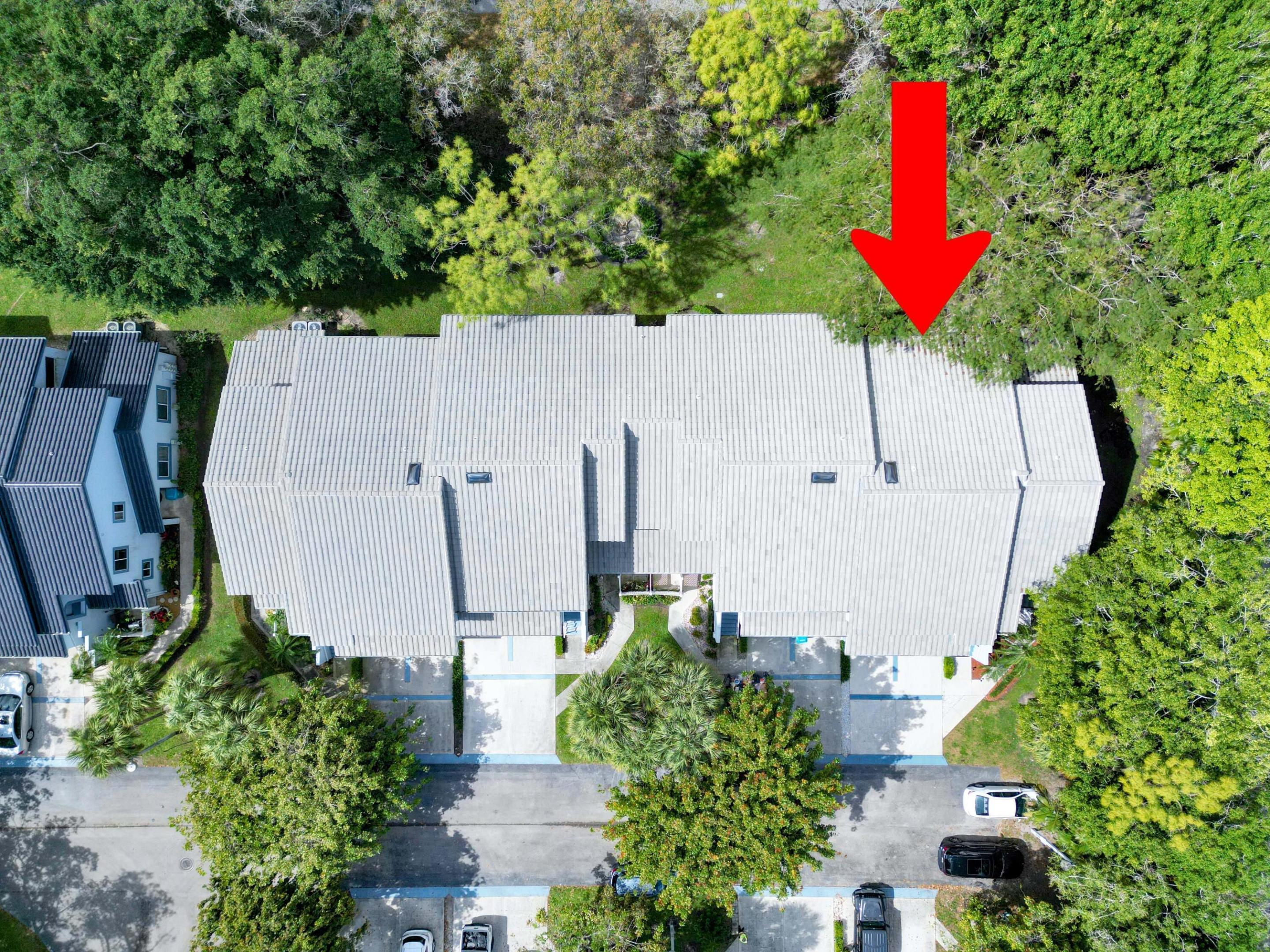CARRIAGE GATE CONDO - Residential Lease