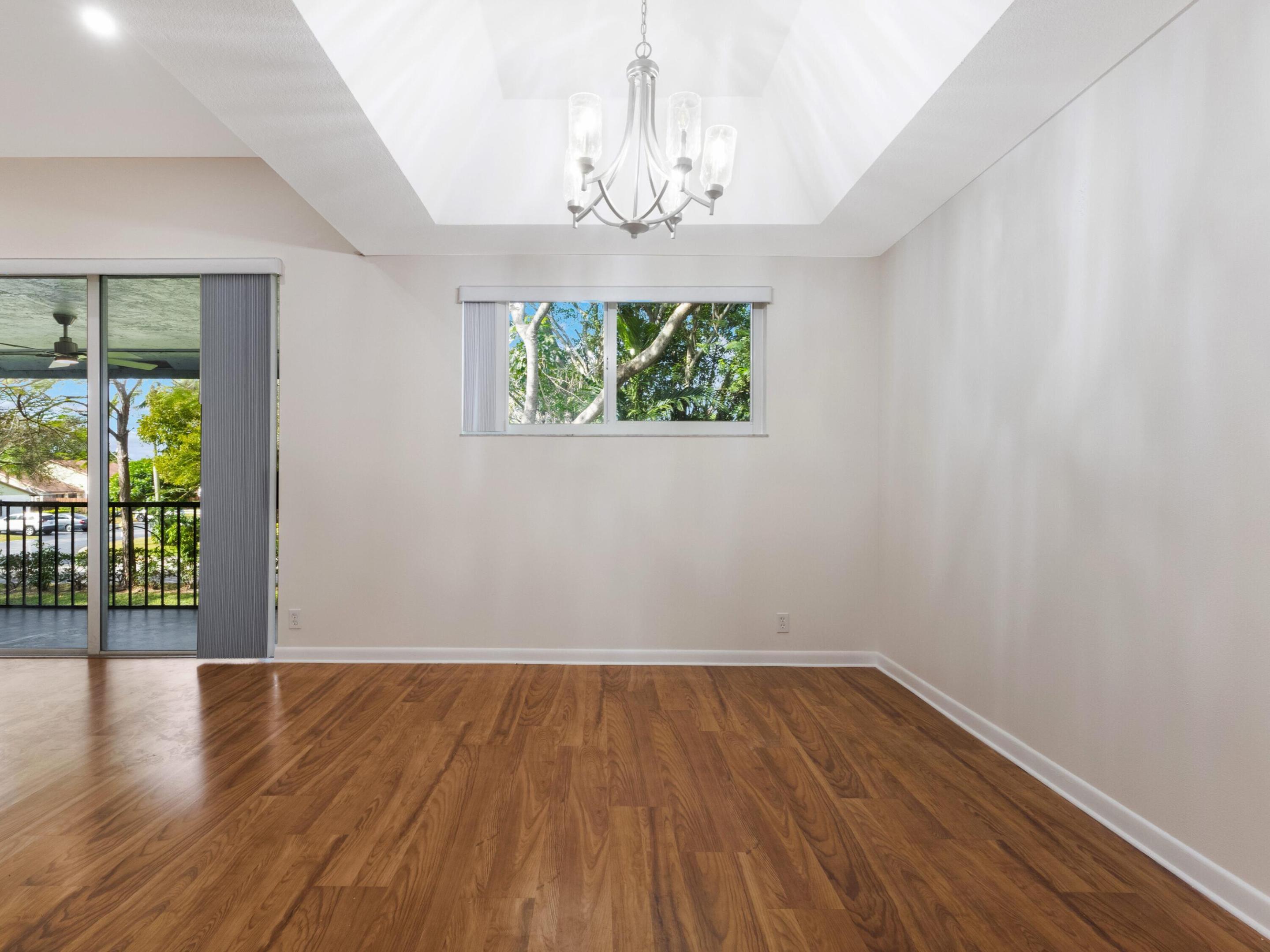 CARRIAGE GATE CONDO - Residential Lease