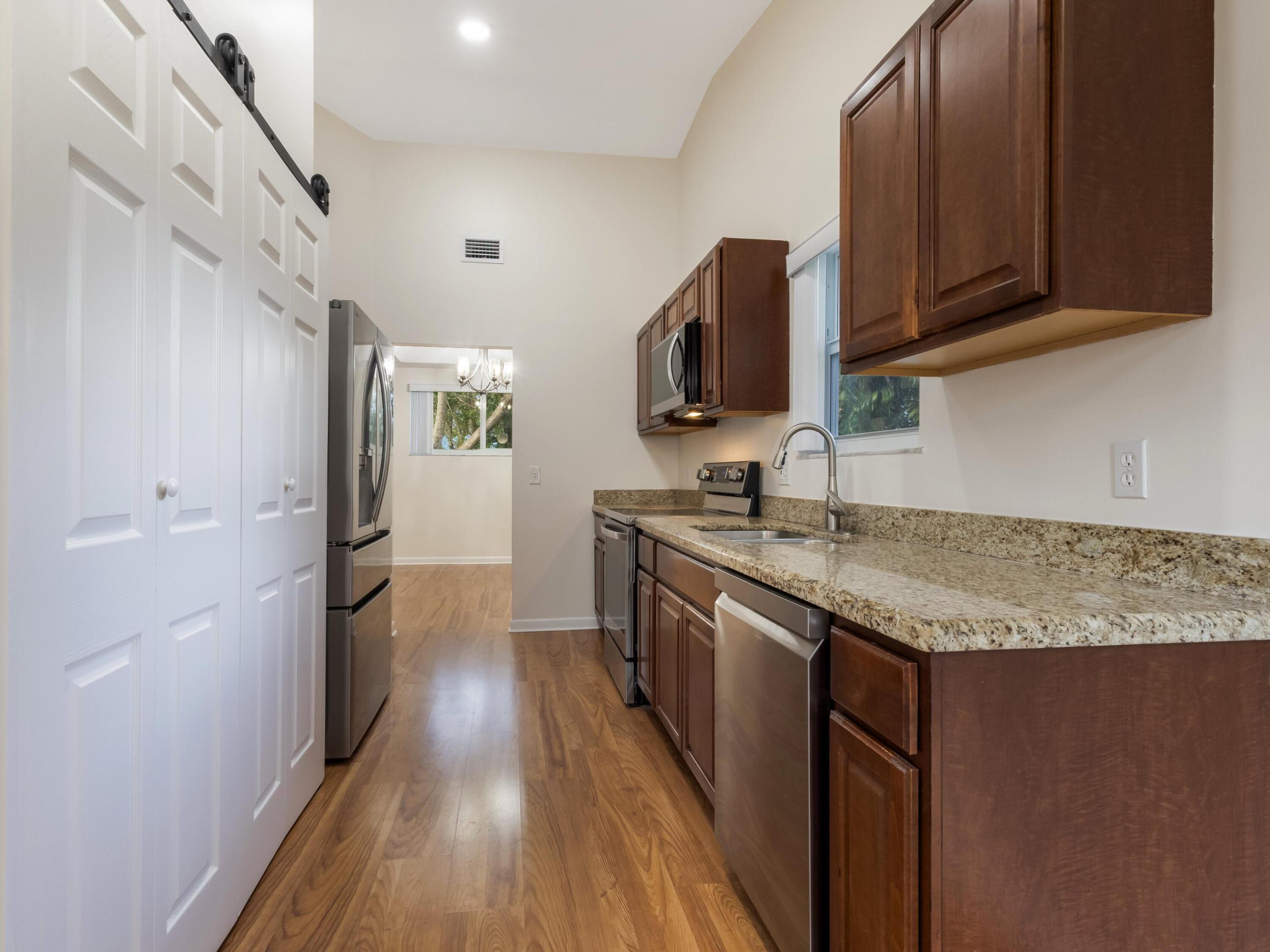 CARRIAGE GATE CONDO - Residential Lease