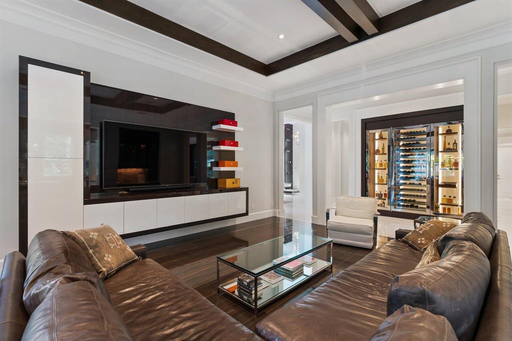 OLD PALM 4 - Residential