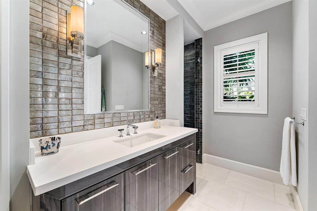 OLD PALM 4 - Residential