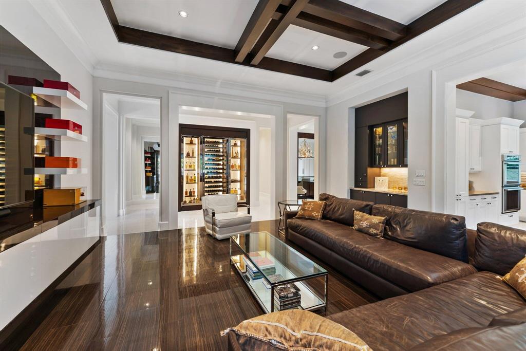 OLD PALM 4 - Residential