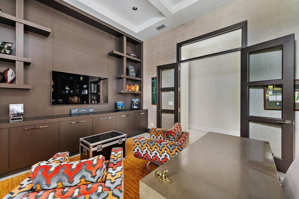 OLD PALM 4 - Residential