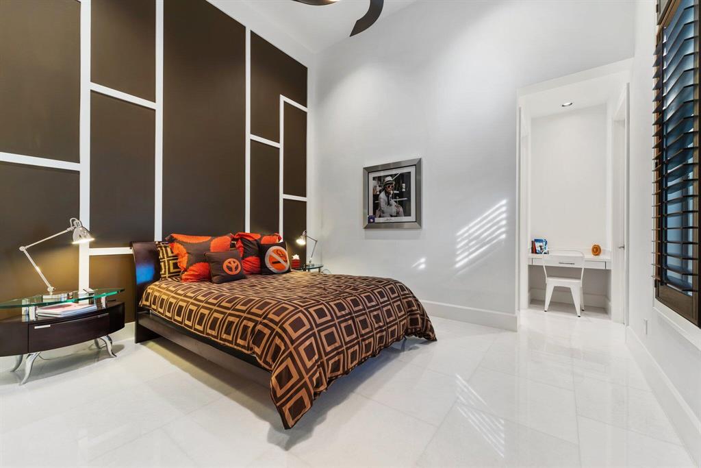 OLD PALM 4 - Residential