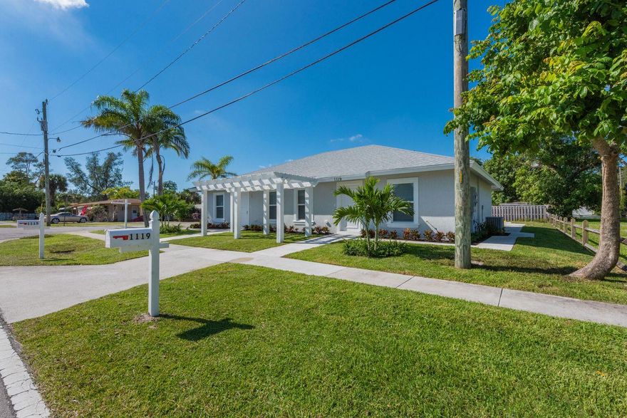 This 3-bedroom, 2-bathroom home, built just 3 years ago, combines modern design and comfort. Enjoy spacious living areas with sleek vinyl flooring and impact-resistant windows for safety and natural light. The master bath features a luxurious bathtub for ultimate relaxation. Located in a desirable neighborhood, this home offers the perfect blend of style and convenience. Schedule your private tour today! Come and rent this amazing property. Property under repairs.