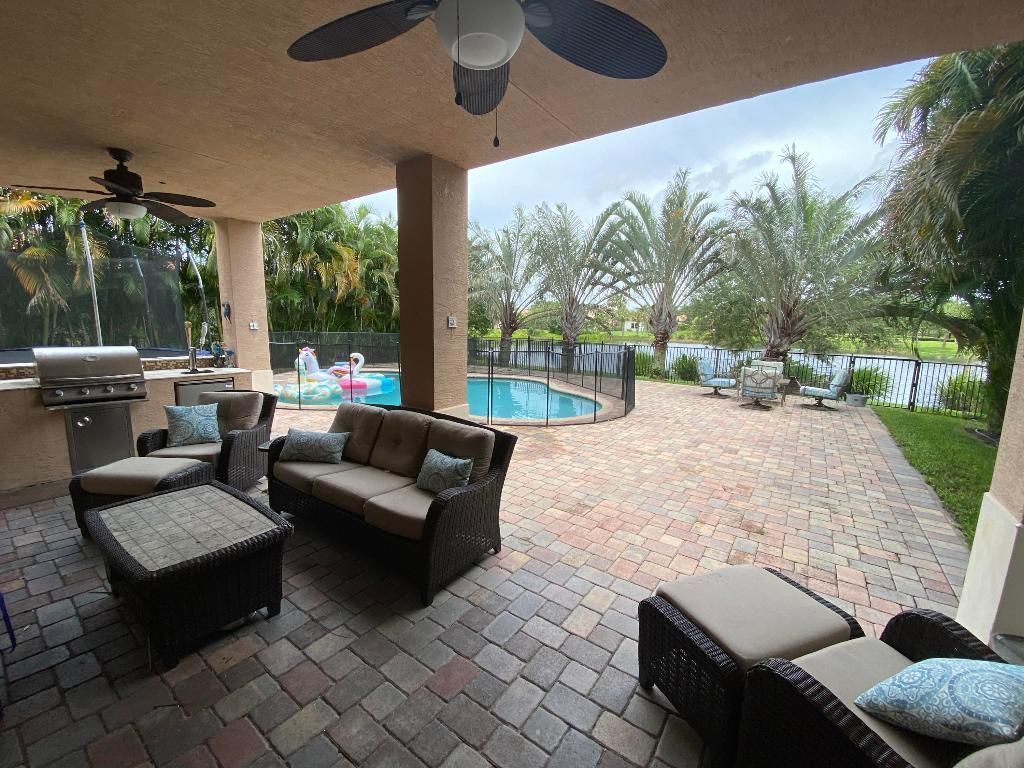 Photo of 120 Whale Cay Way, Jupiter, FL 33458 (MLS # R10954828)