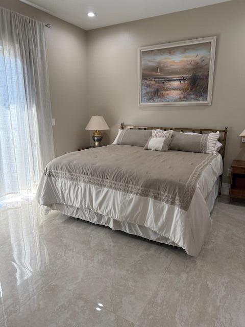 RIVER'S END - Residential