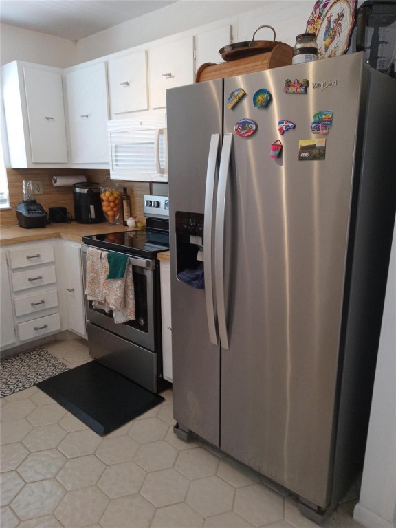 SUNRISE LAKES PHASE 3 - Residential