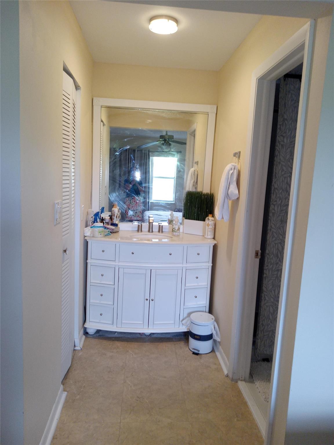SUNRISE LAKES PHASE 3 - Residential