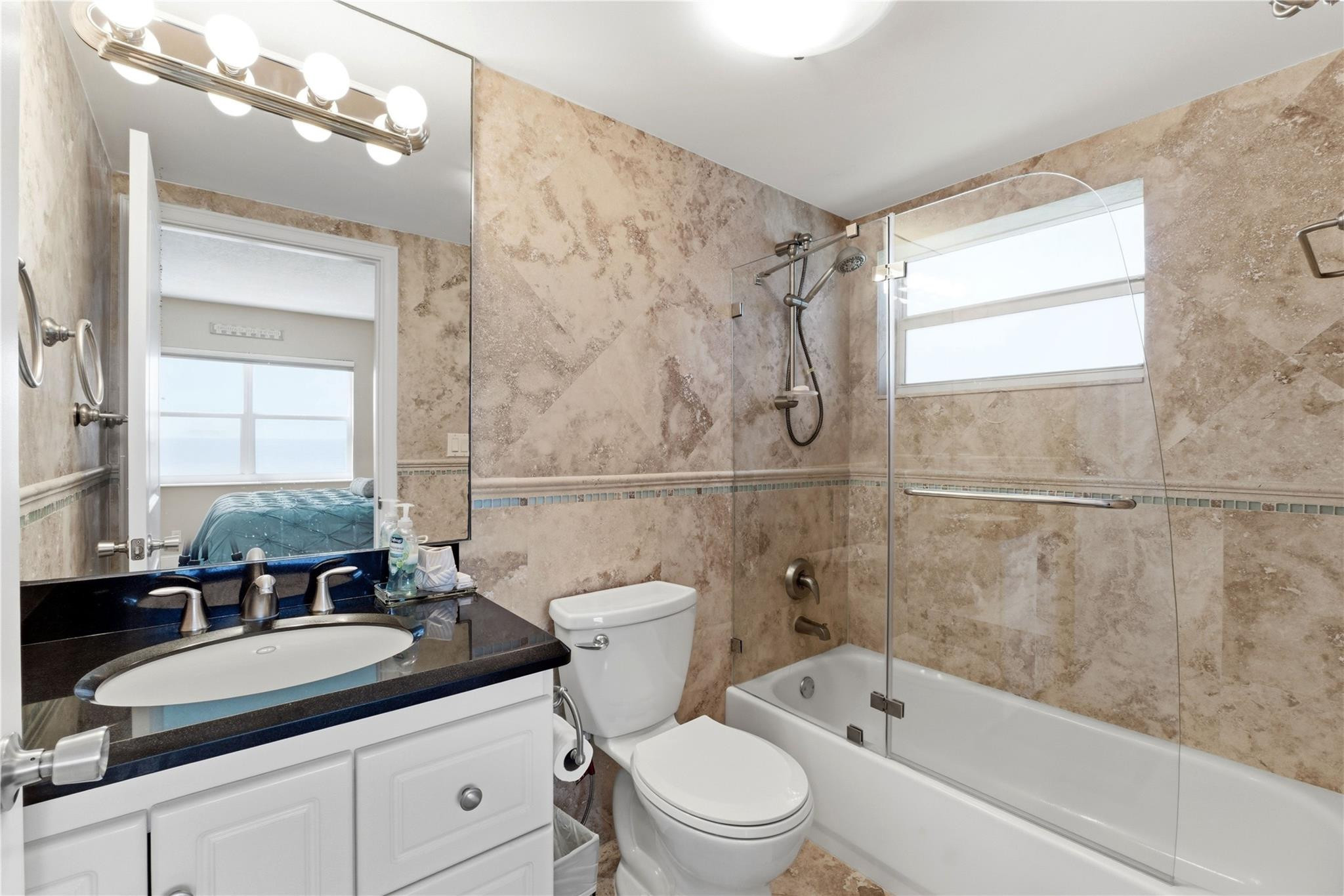 Corner Unit/Direct Ocean - Residential