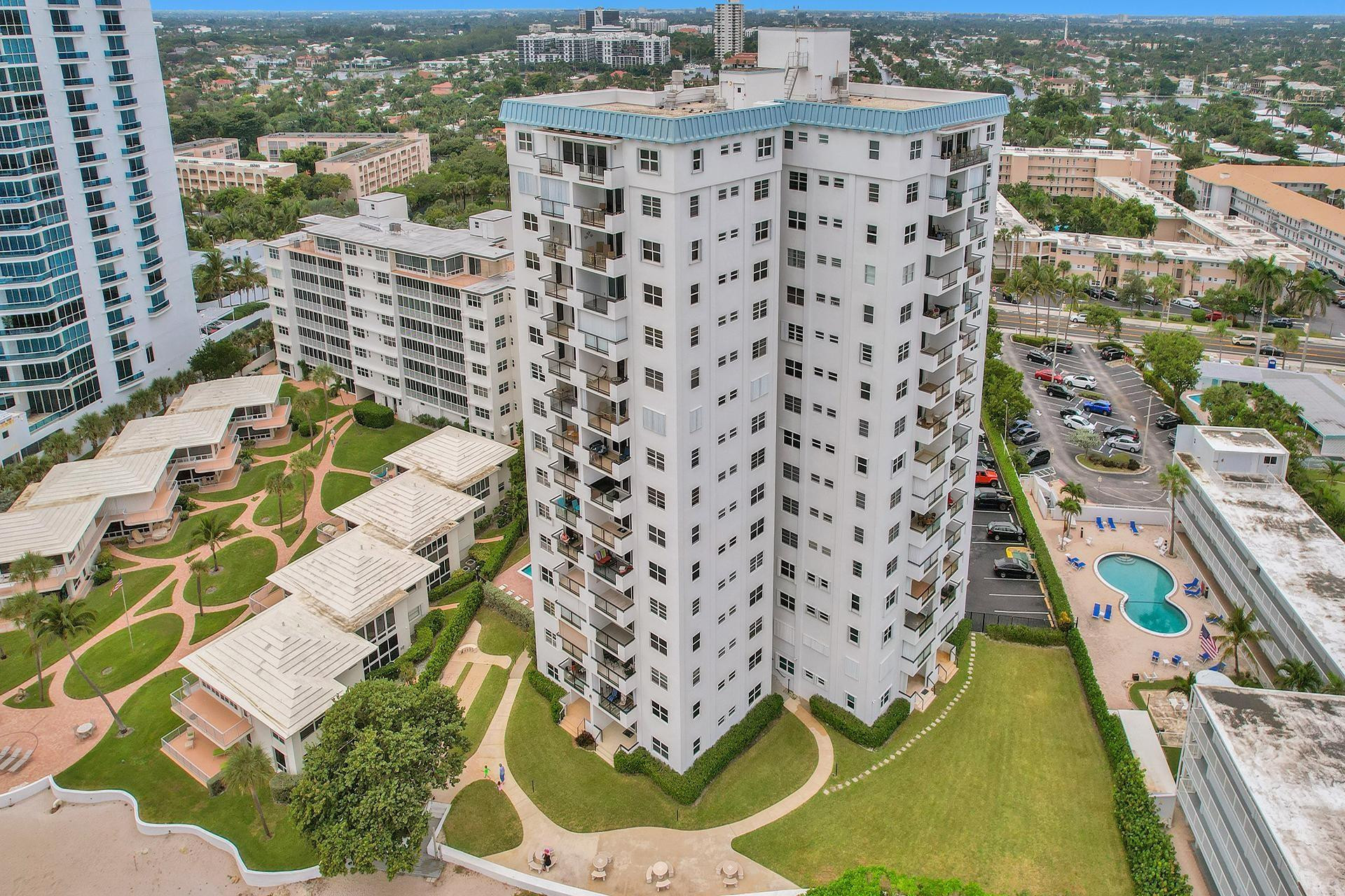 Corner Unit/Direct Ocean - Residential