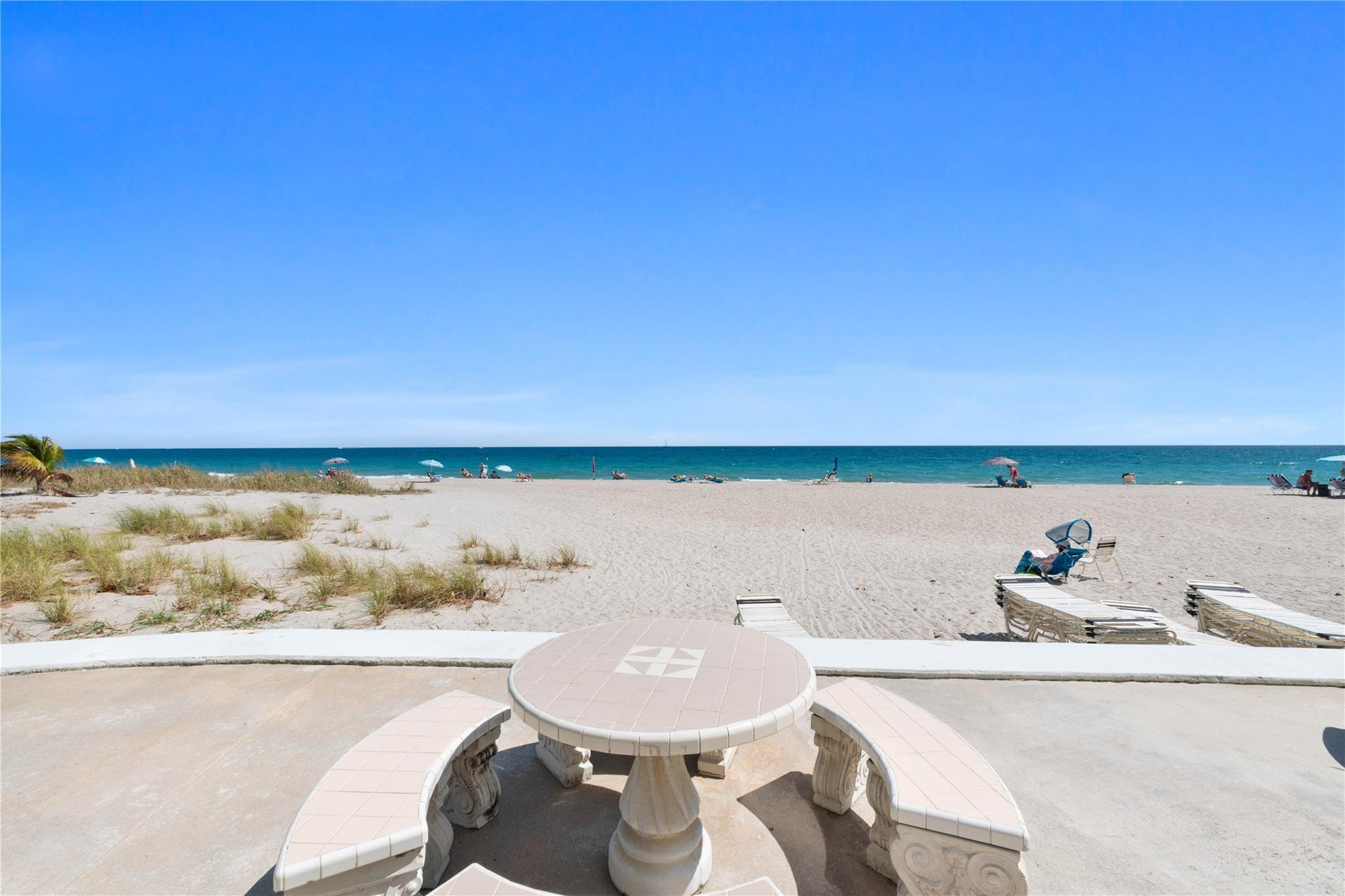 Corner Unit/Direct Ocean - Residential