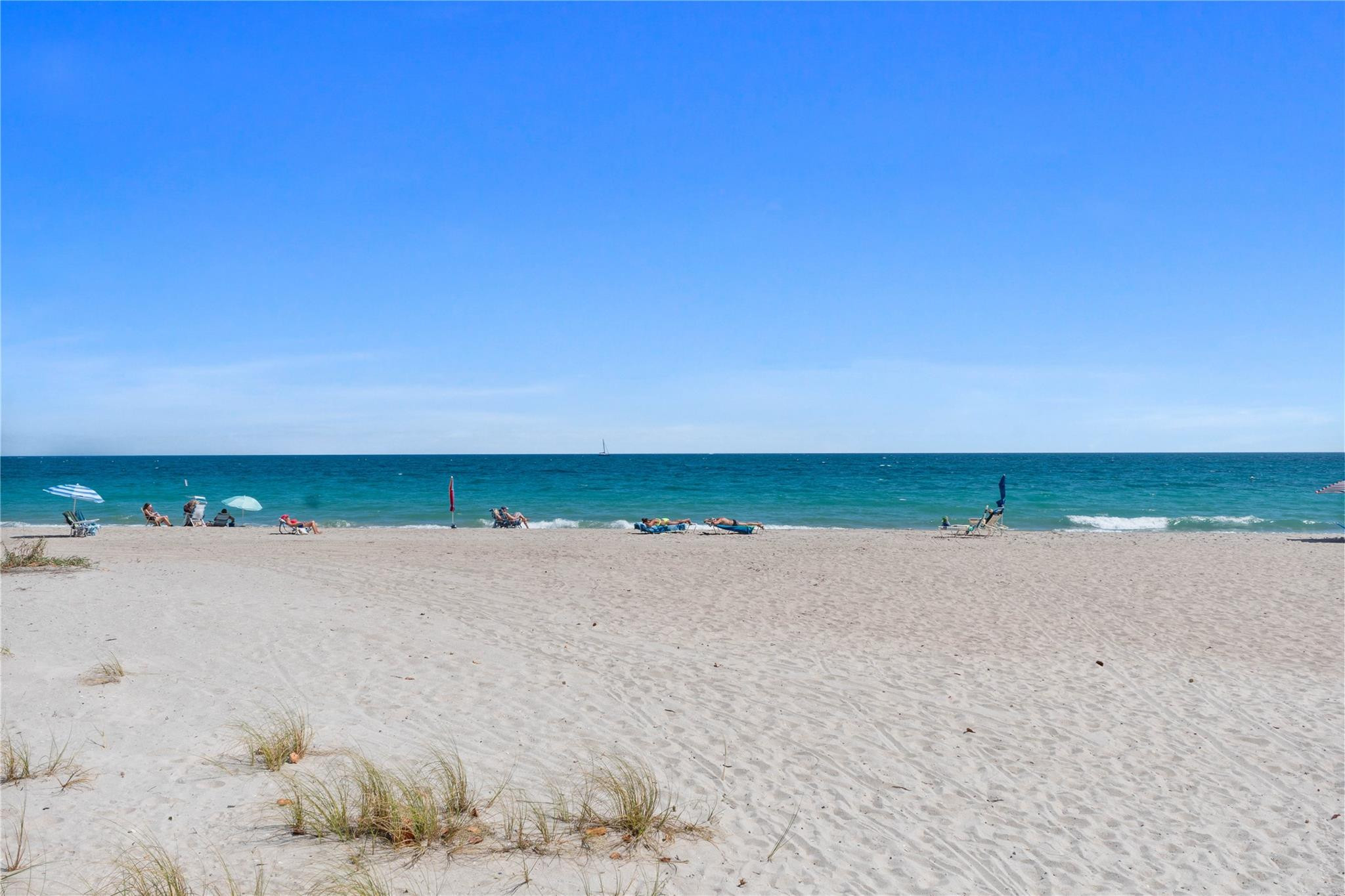 Corner Unit/Direct Ocean - Residential