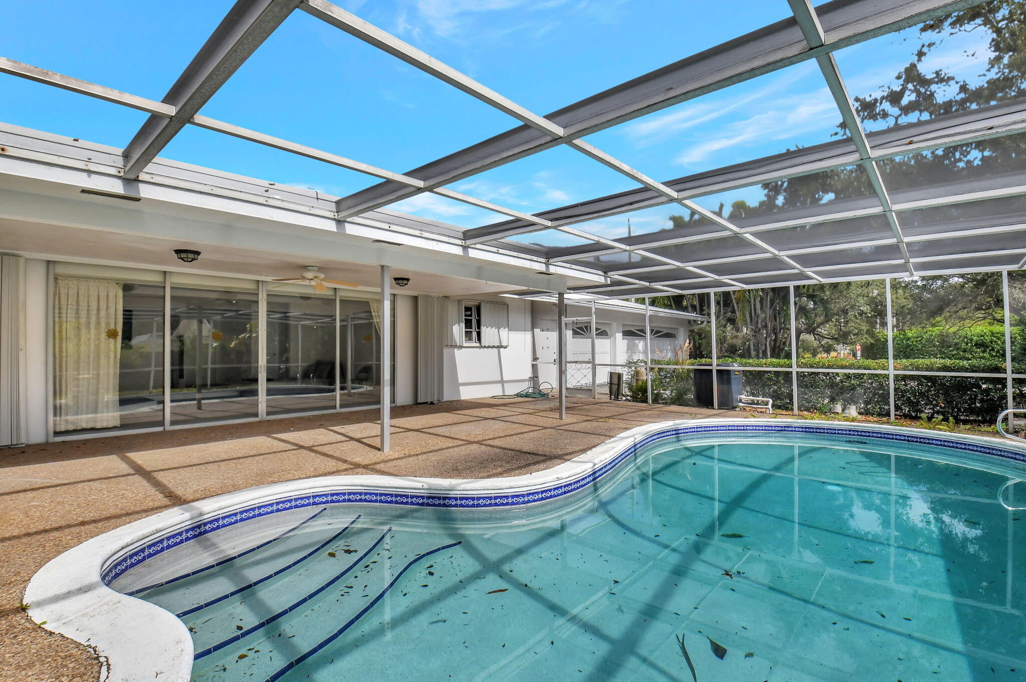 BOCA RATON HILLS SEC 3 - Residential