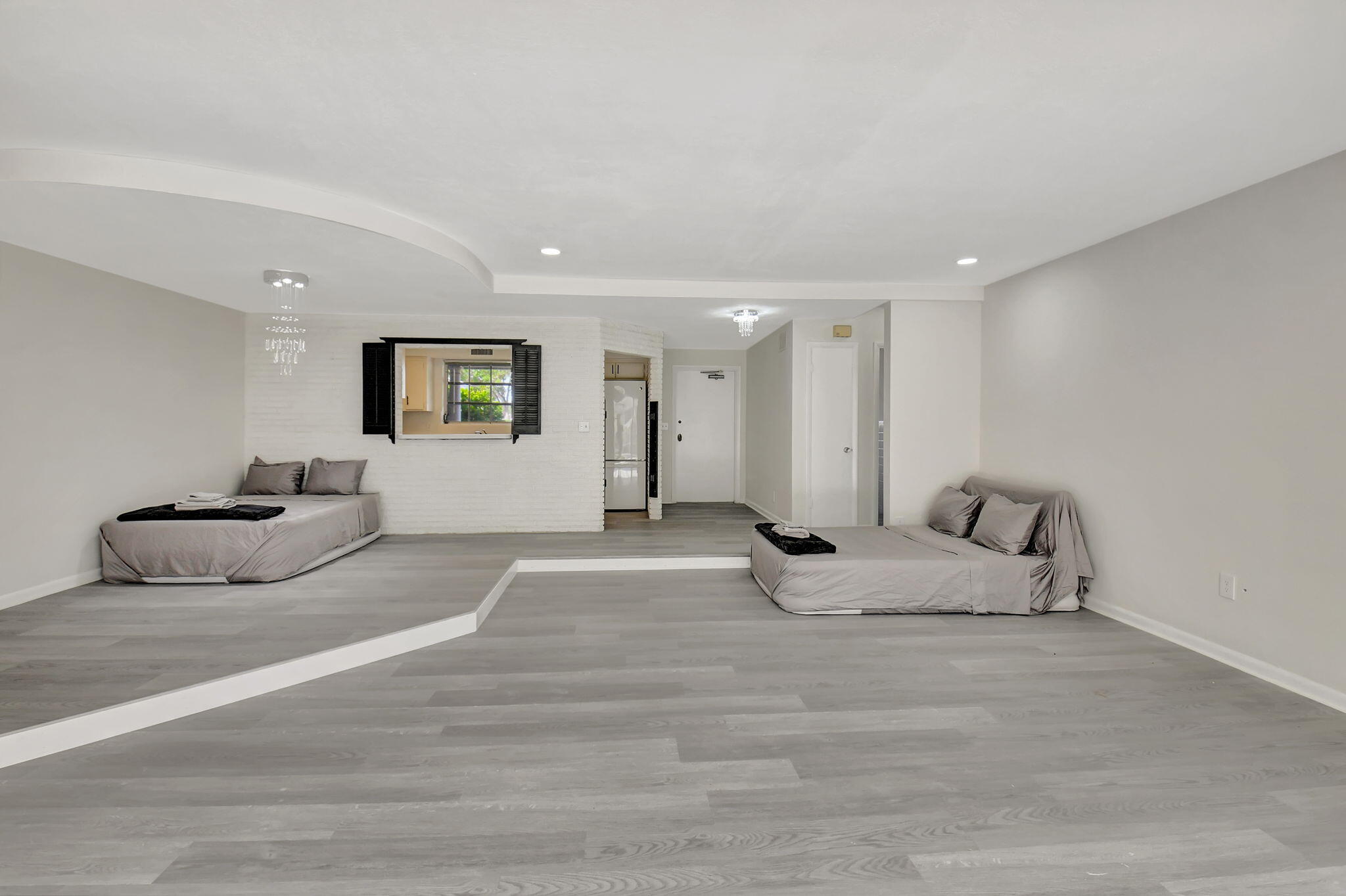 BOCA RATON HILLS SEC 3 - Residential