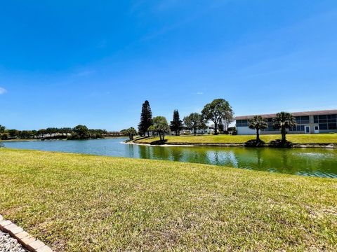 338 Chatham Q West Palm Beach FL 33417