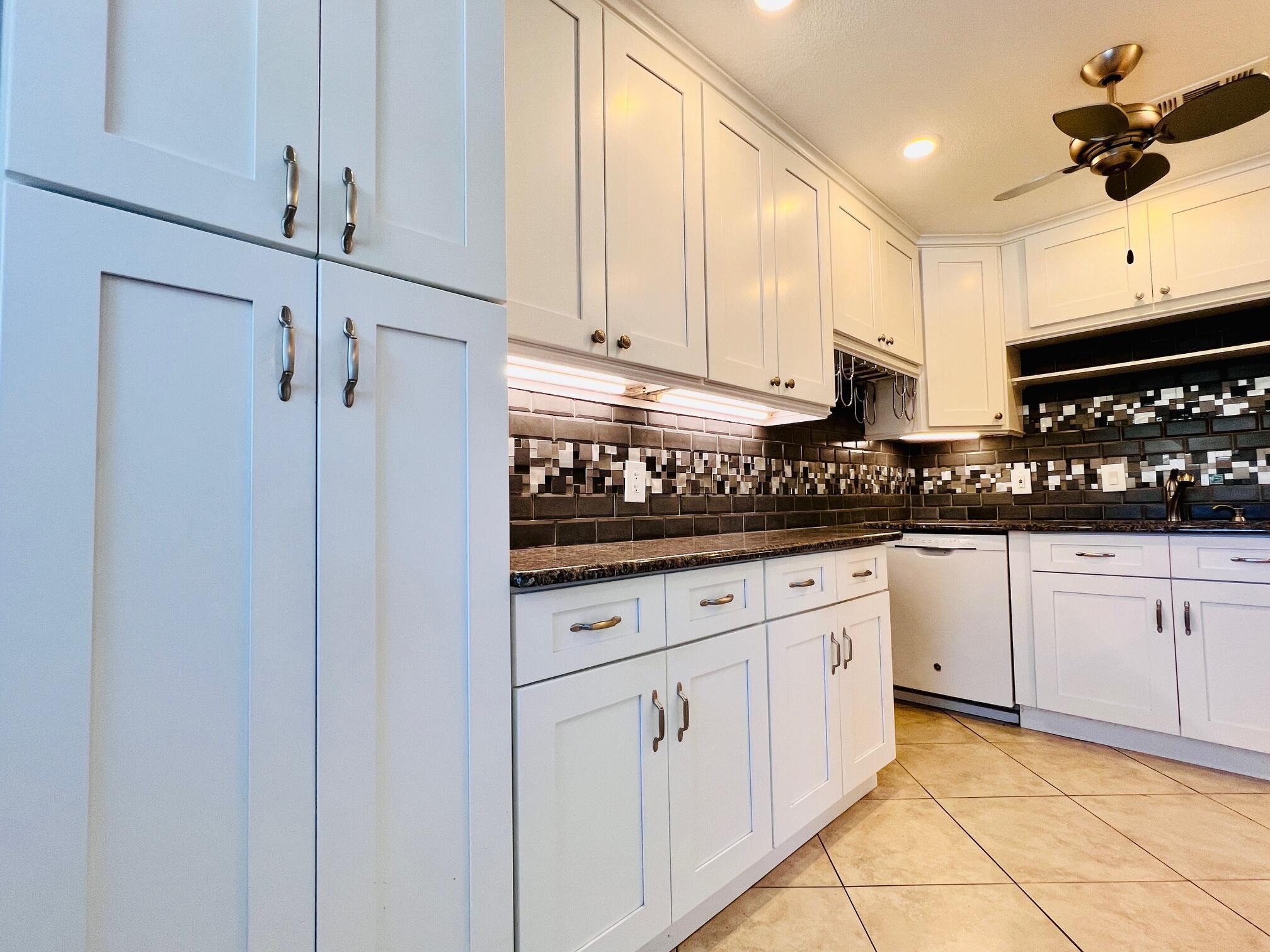 338 Chatham Q