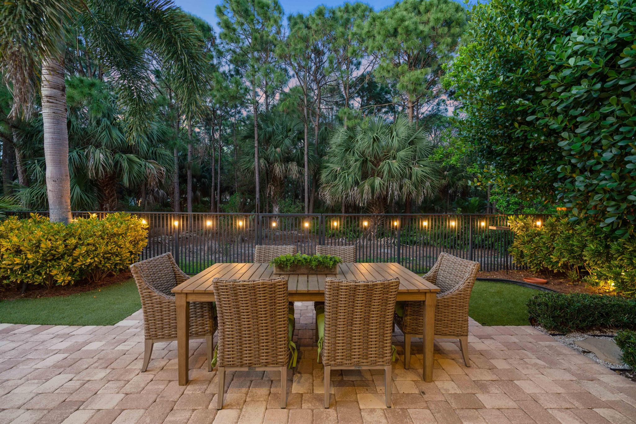 OLD PALM 2 - Residential