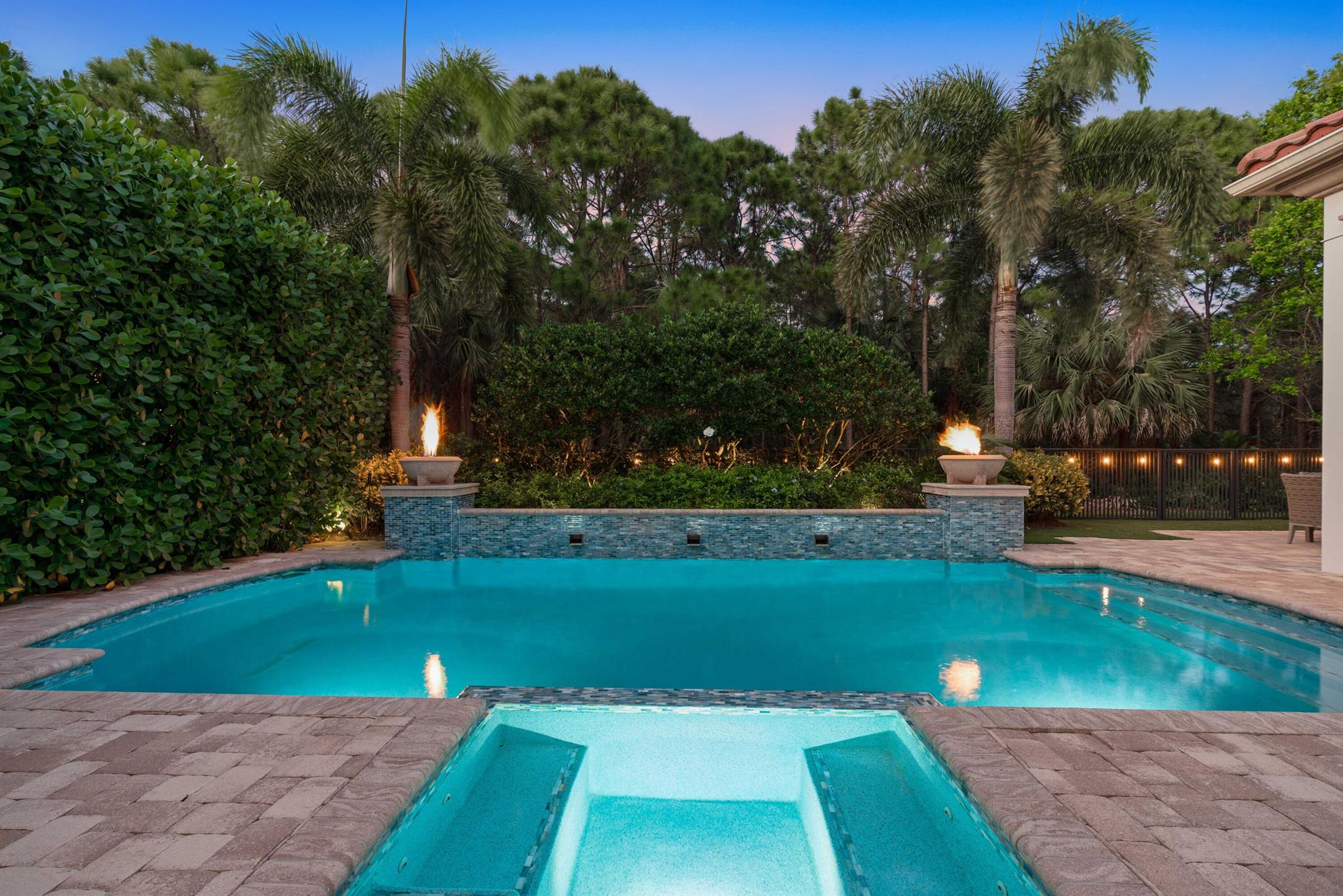 OLD PALM 2 - Residential