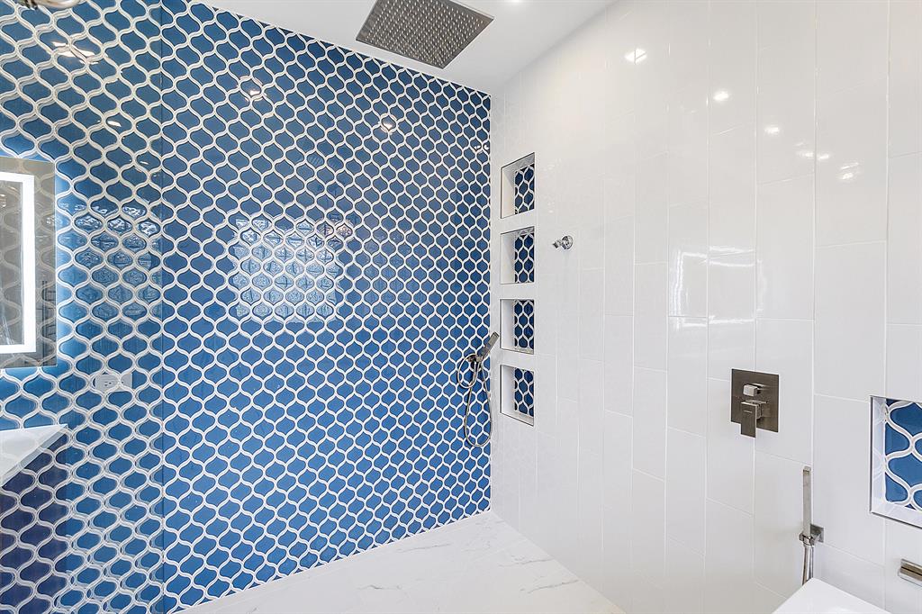 EAGLE TRACE - Residential