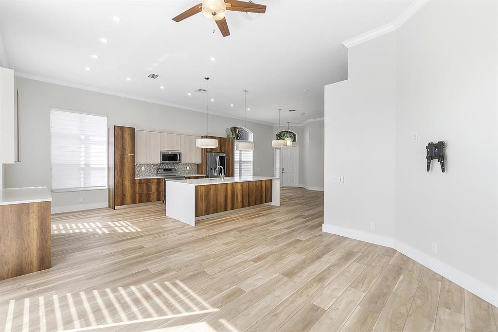 EAGLE TRACE - Residential