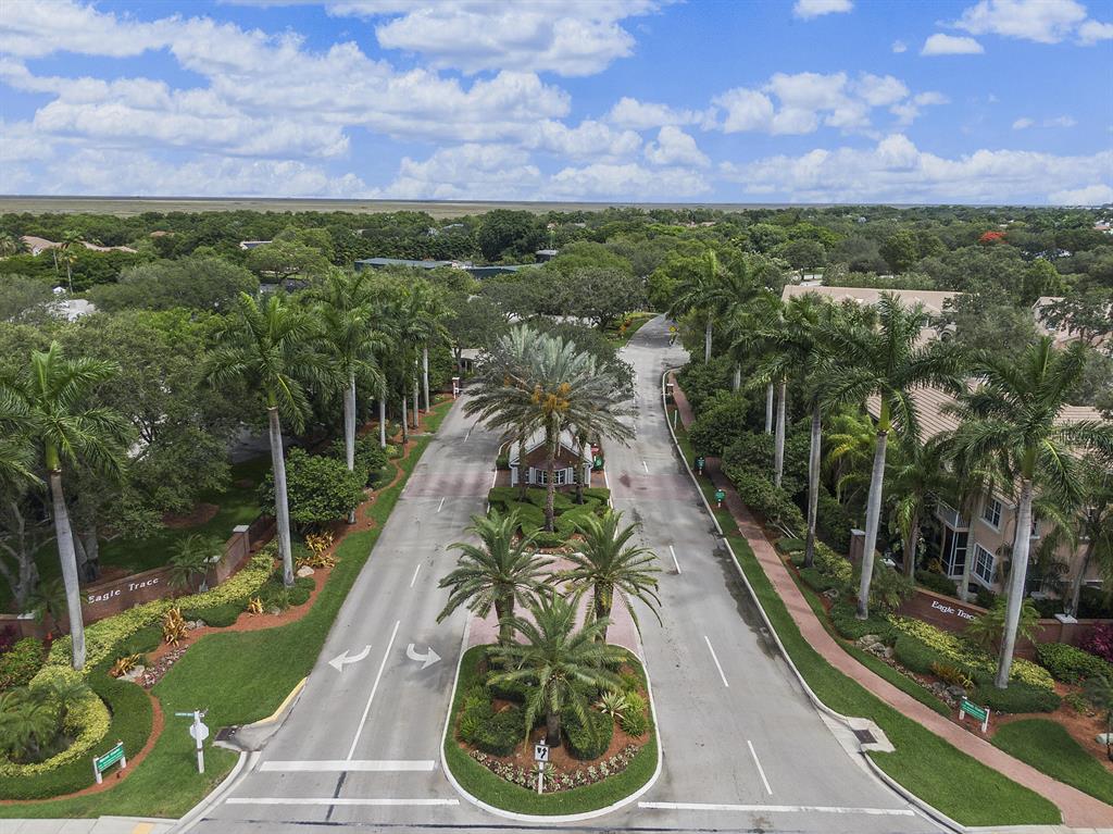 EAGLE TRACE - Residential