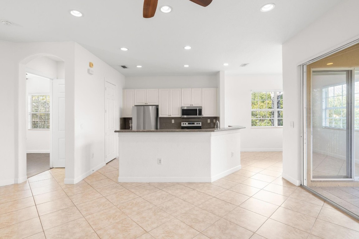 Cypress Pointe III At Her - Residential Lease