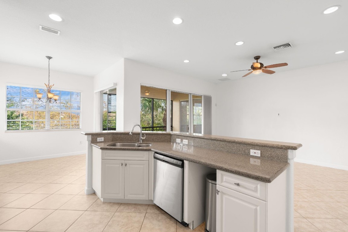 Cypress Pointe III At Her - Residential Lease