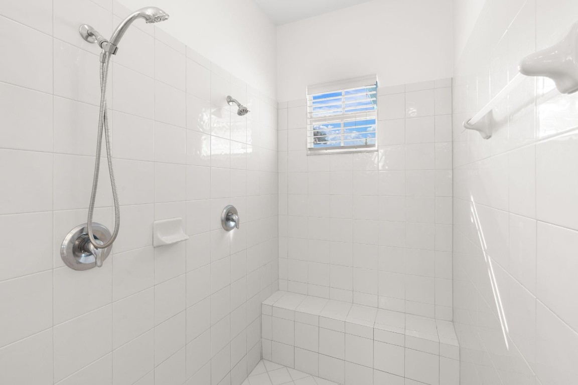 Cypress Pointe III At Her - Residential Lease