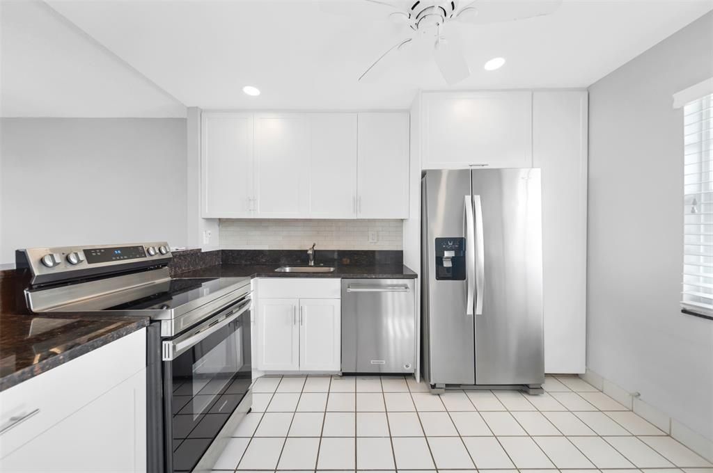 Photo of 605 Oaks Drive #704, Pompano Beach, FL 33069 (MLS # F10471941)