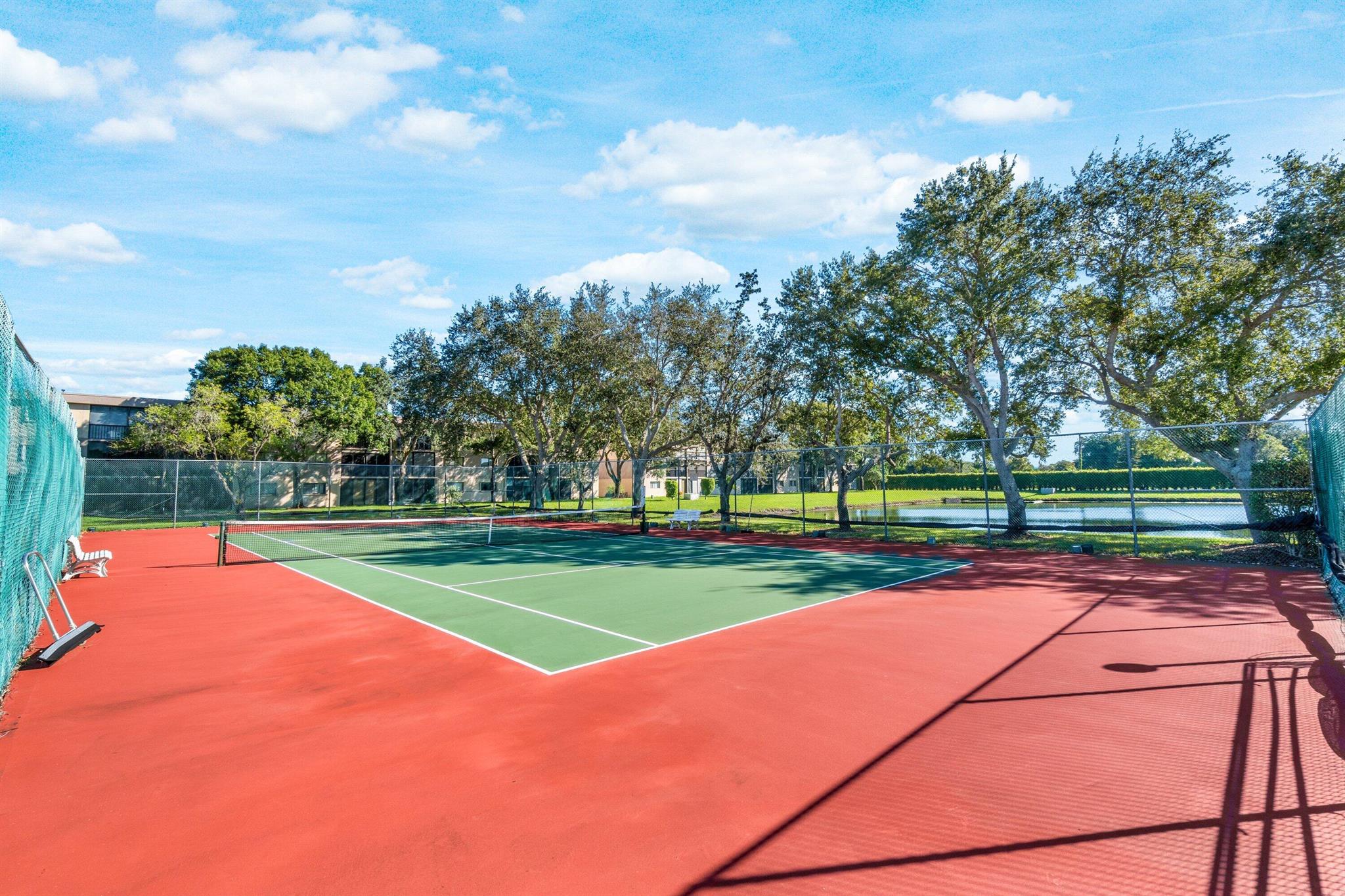 ASHLAND B CONDO - Residential