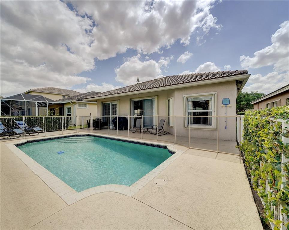 Wyndham Lakes East 159-50 - Residential