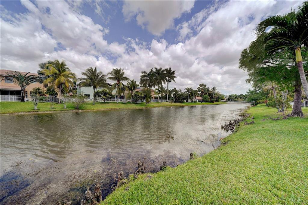 Wyndham Lakes East 159-50 - Residential