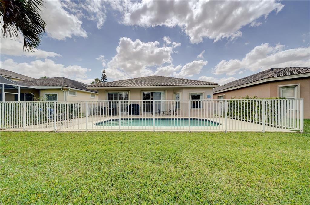 Wyndham Lakes East 159-50 - Residential