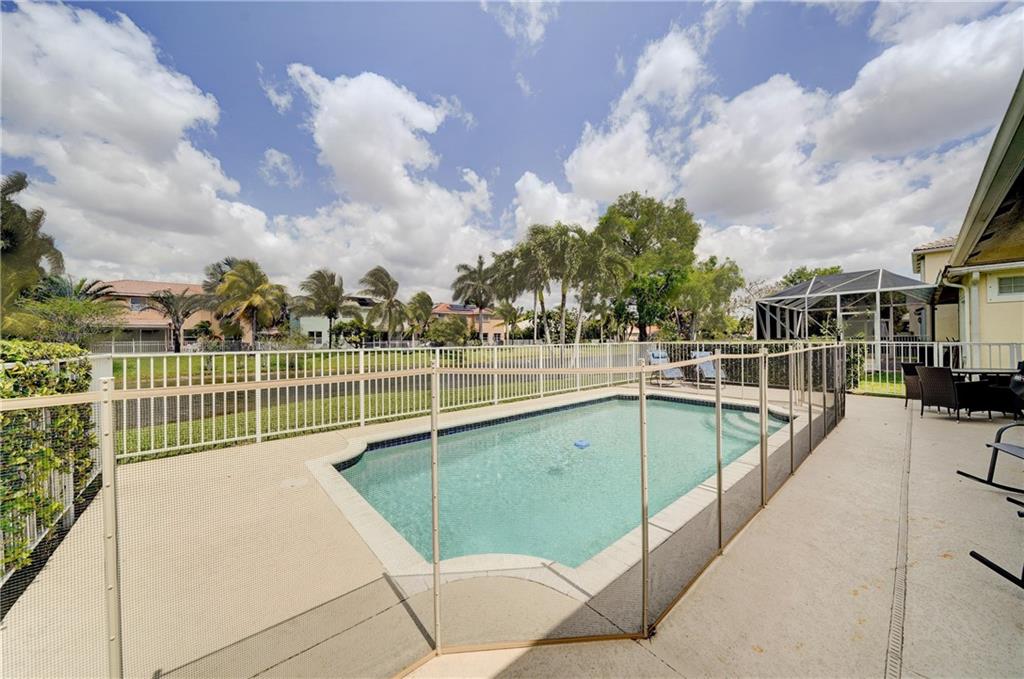 Wyndham Lakes East 159-50 - Residential